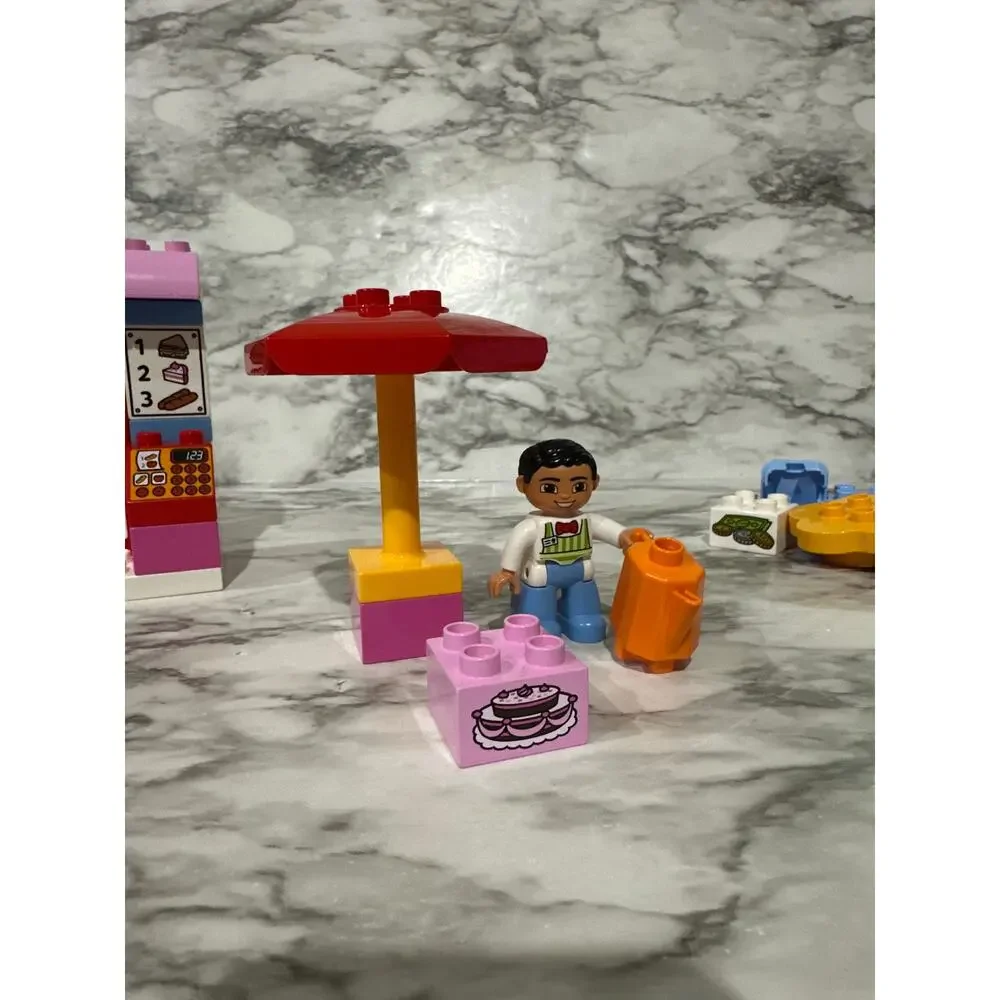 Lego Duplo cafe